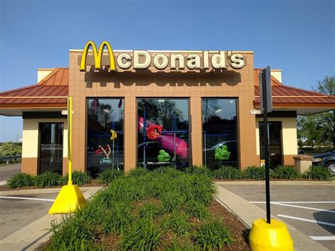 Mcdonald's greenfield - McDonald’s remains committed to following the data and science with safety as our top priority. In response to the CDC’s guidance, crew and customers will be required to resume wearing masks inside U.S. restaurants in areas with high or substantial transmission, regardless of vaccination status.